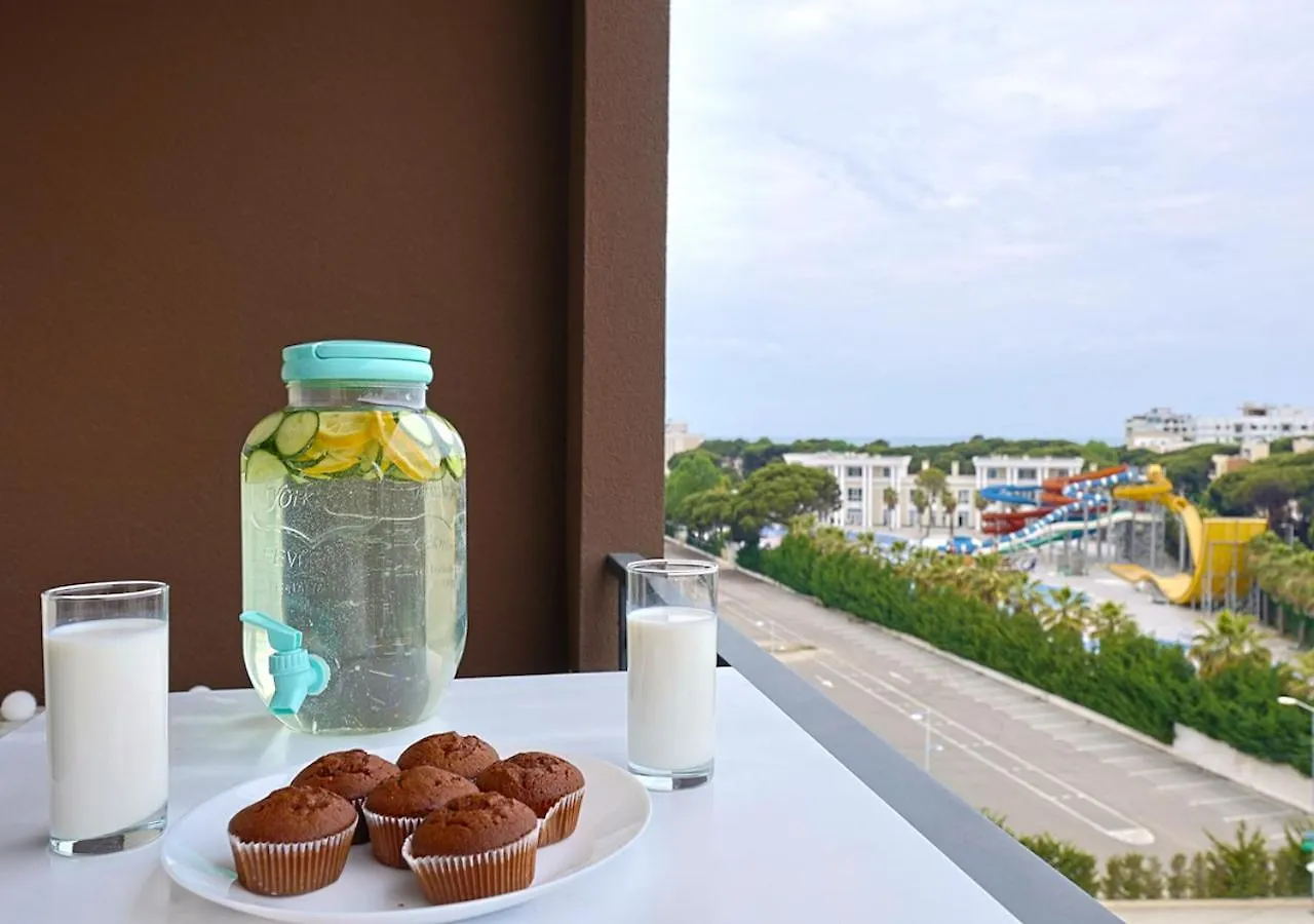 Blue Slide House - 1Br, Waterpark, Shoreline Apartamento